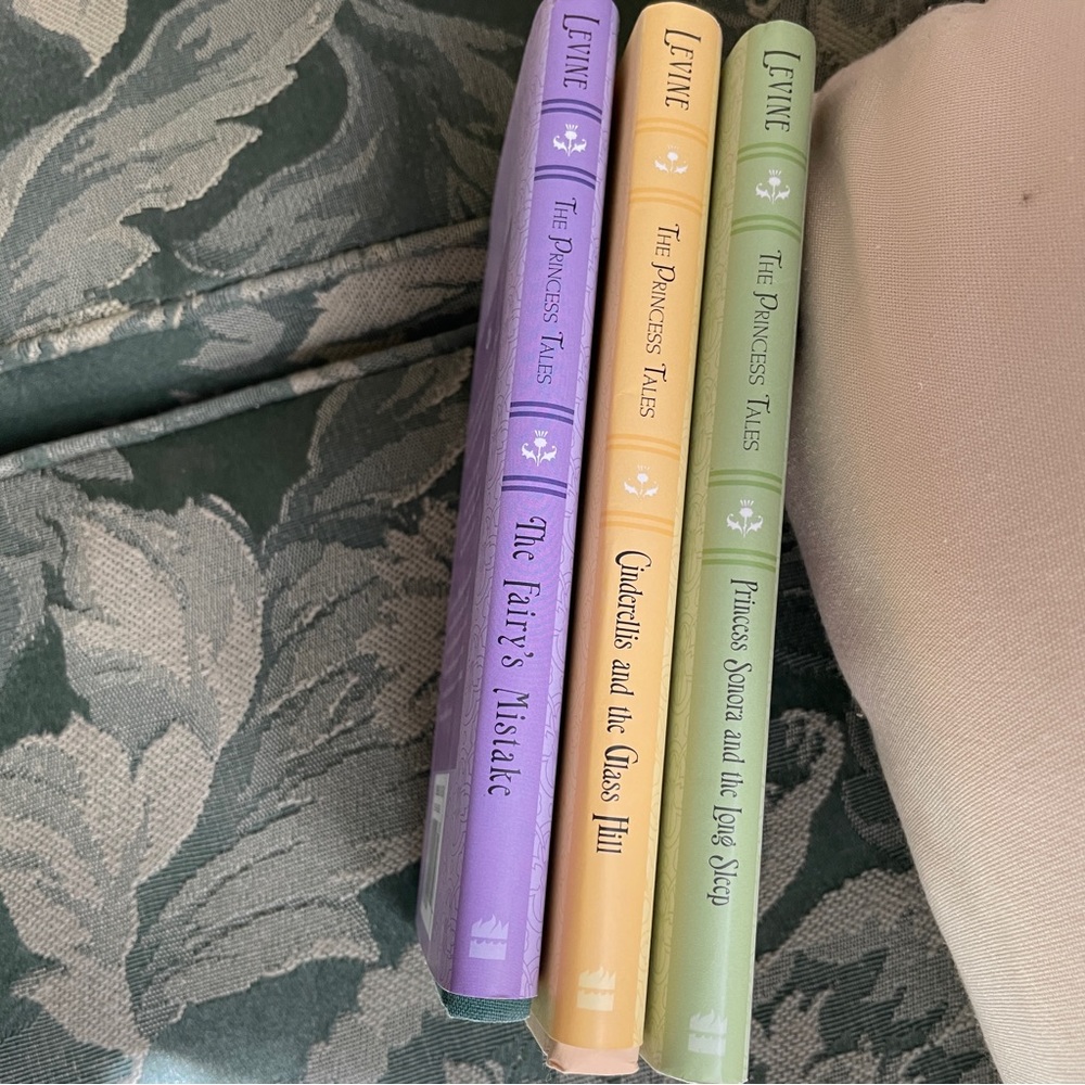 3 The Princess Tales books - Picture 5 of 5